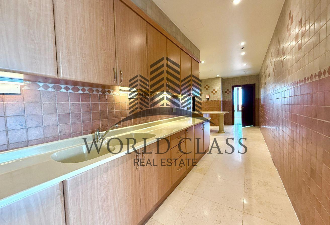 Luxury 4 Bedroom Penthouse for Rent Semi Furnished - Penthouse in West Porto Drive