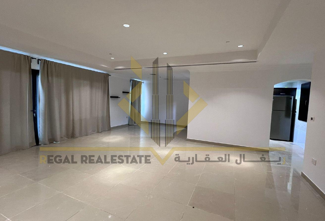 Spacious semi-furnished 2-bedroom in porto arabia - Apartment in Porto Arabia