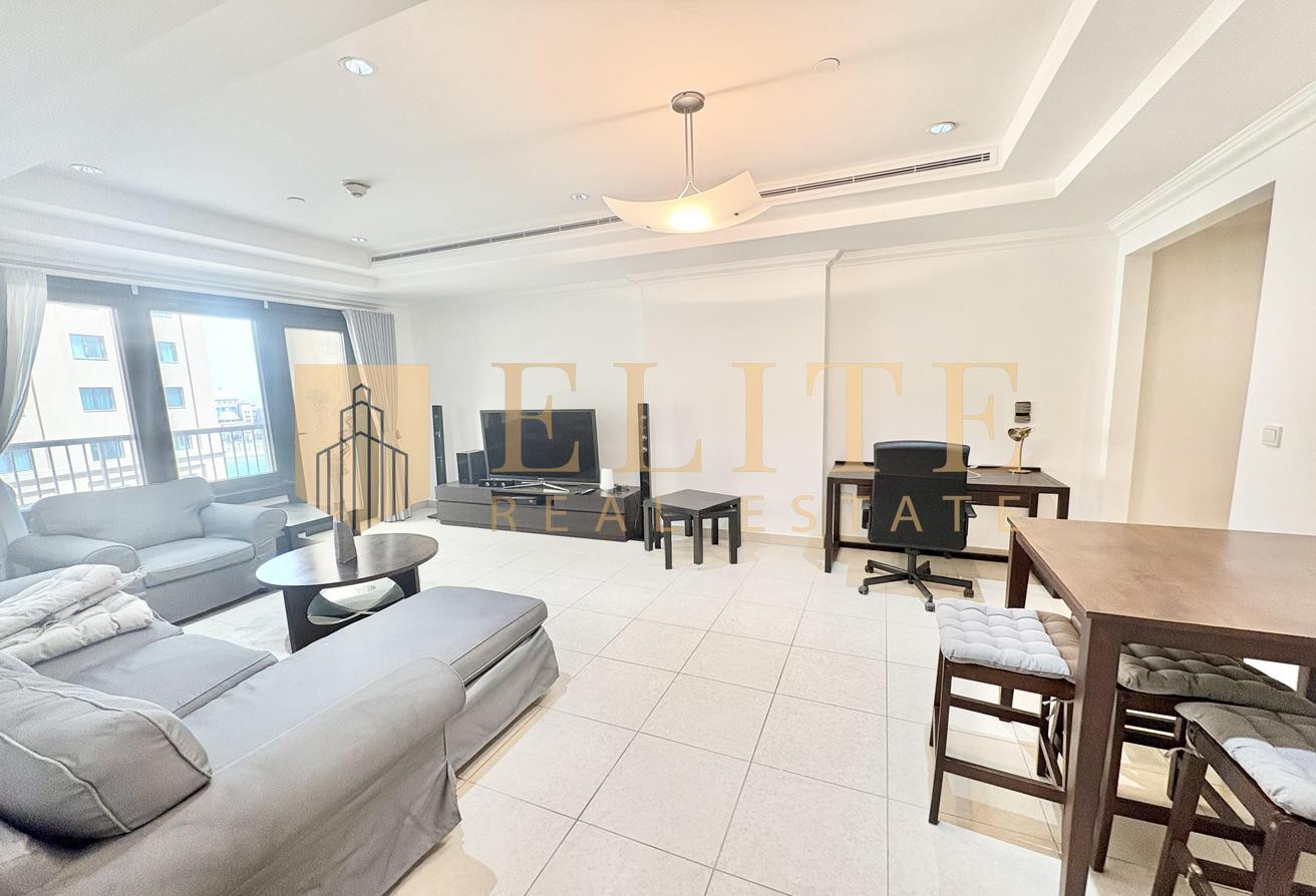 Sea view renovated 1BDR apartment / all bills in - Apartment in East Porto Drive
