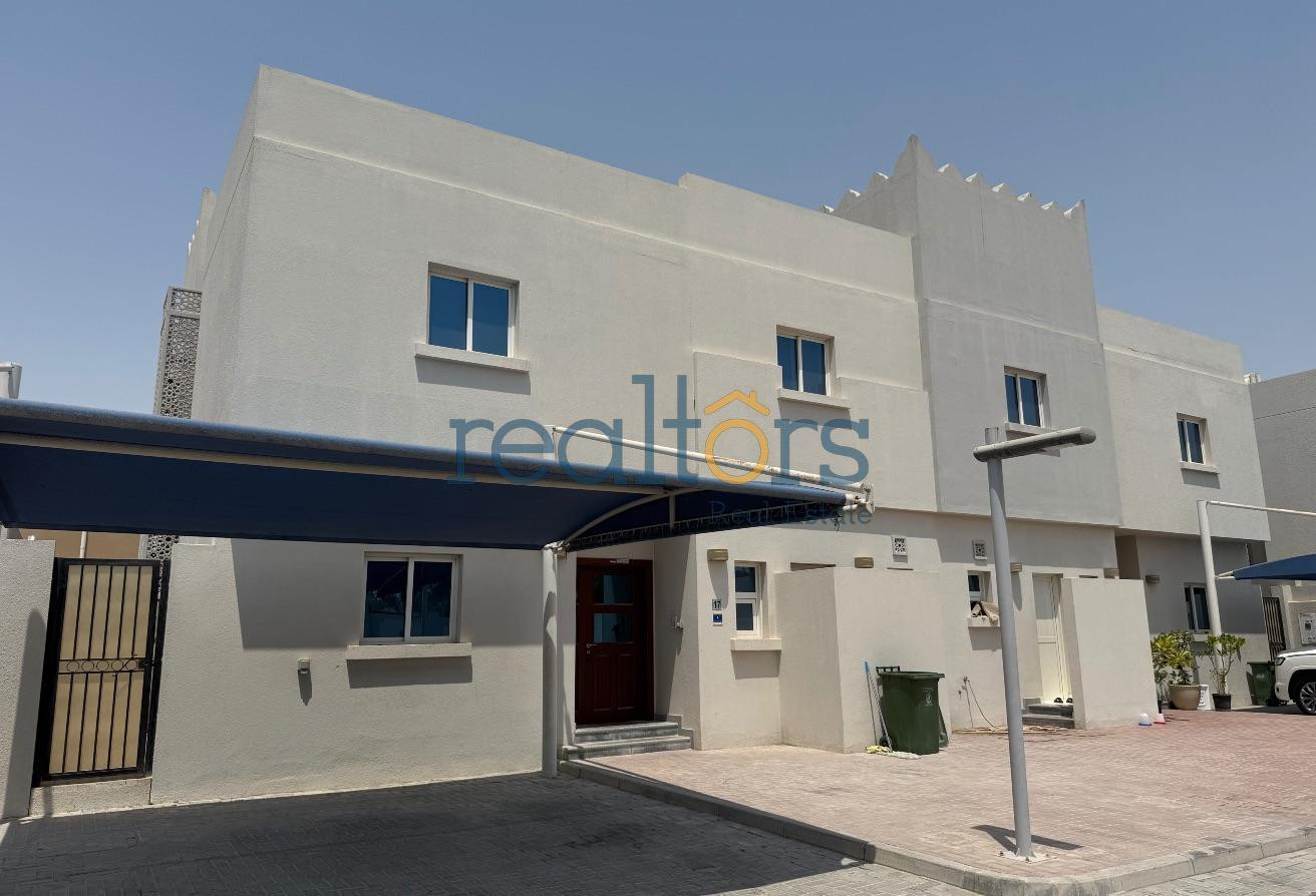 Spacious SF 4 BR Villa + Maid | Gated Community - Compound Villa in Wadi Al Shaheeniya Street