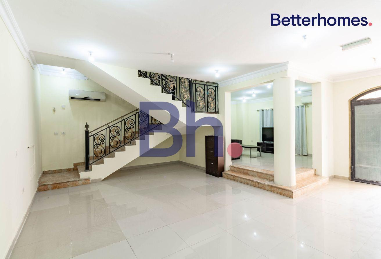 SPACIOUS 6 BEDROOMS | IDEAL FOR ACCOMMODATION - Villa in Al Sakhama