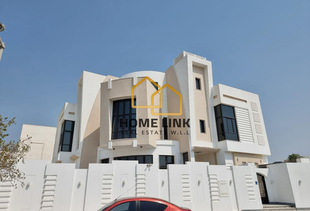 HIGH END VILLA WITH INDOOR SWIMMING POOL IN IJARA - Villa in Waterfront North Villas