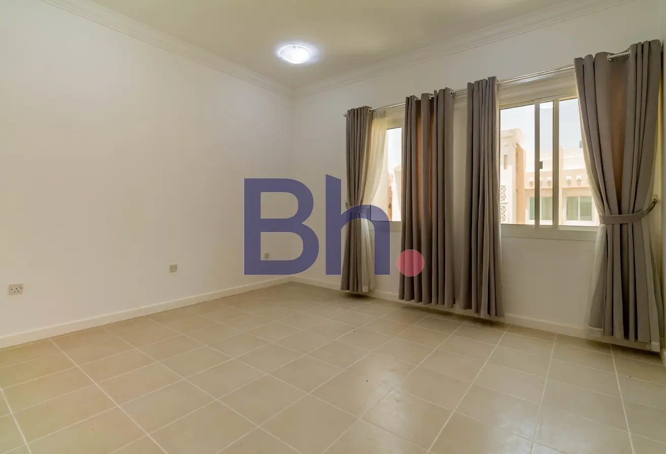 SPACIOUS | 5 MASTER BEDROOMS | MONTH FREE - Compound Villa in West Bay Lagoon