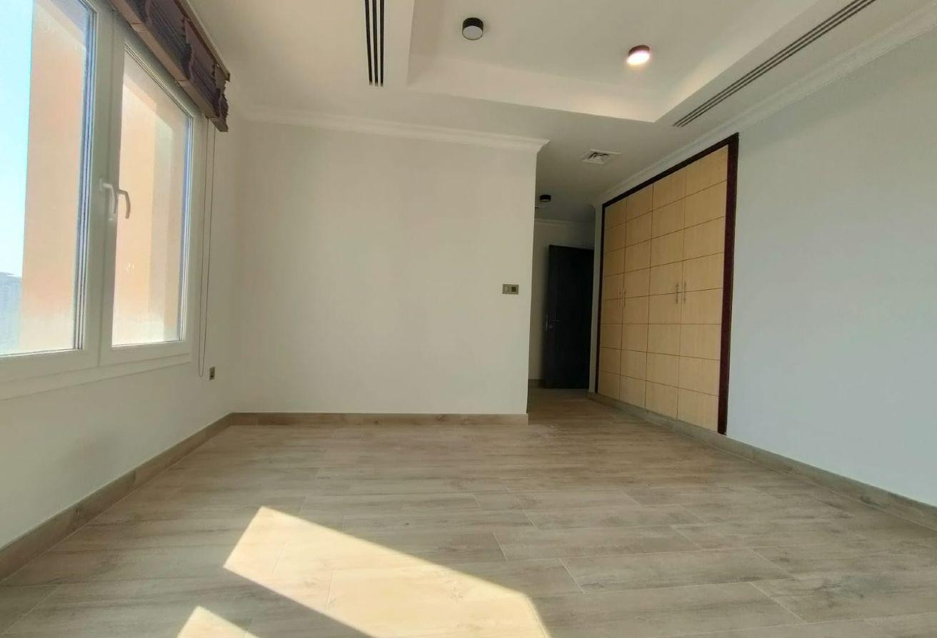Spacious 2 Badrooms SF | Balcony W/ Marina View