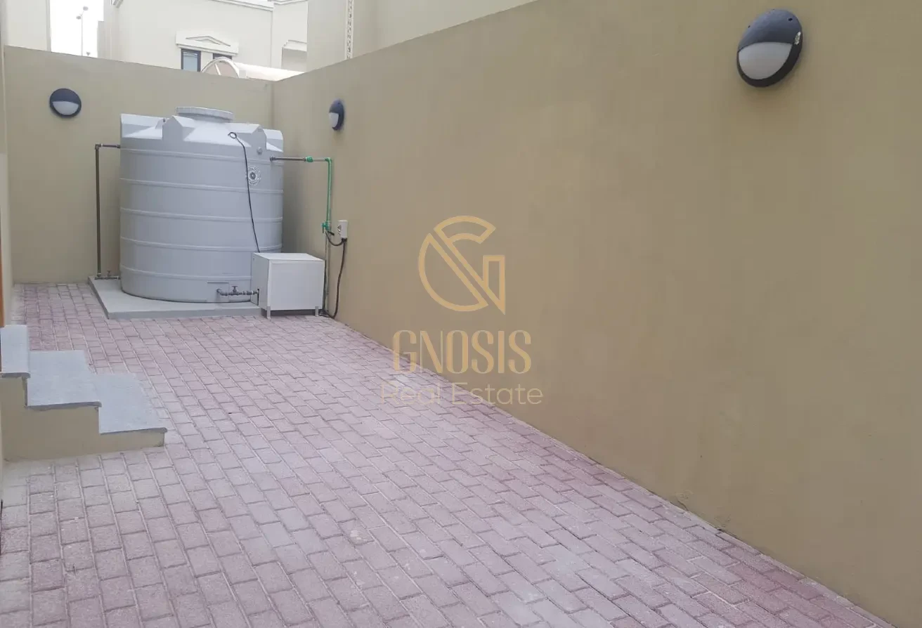 LUXURY 5-BEDROOMS COMPOUND VILLA IN HAZM MARKHIYA - Compound Villa in Hazm Al Markhiya