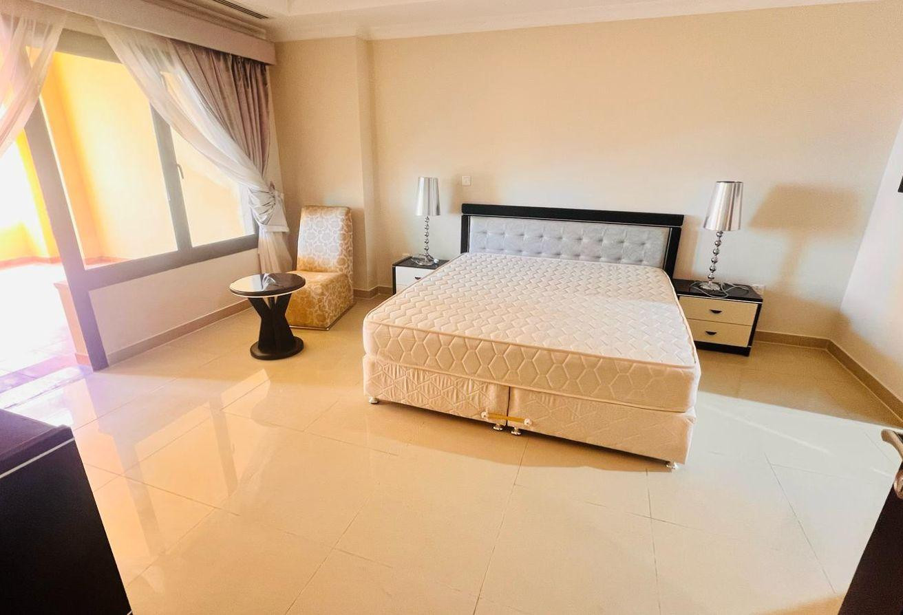 speciouse 1 bhk + office in peal porto araba - Apartment in Tower 11