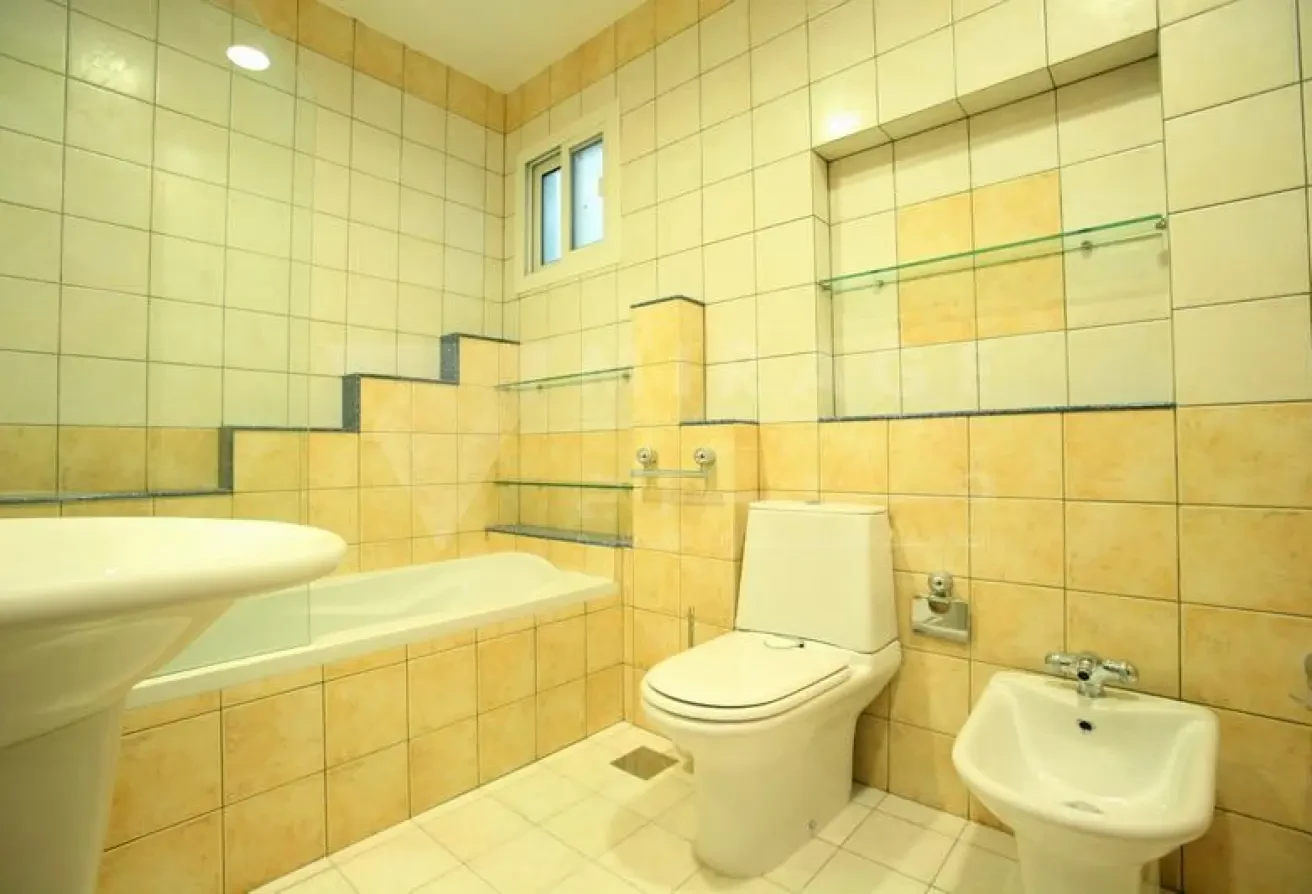 Luxury 4 Bedroom Compound Villa in West Bay - Compound Villa in West Bay Lagoon