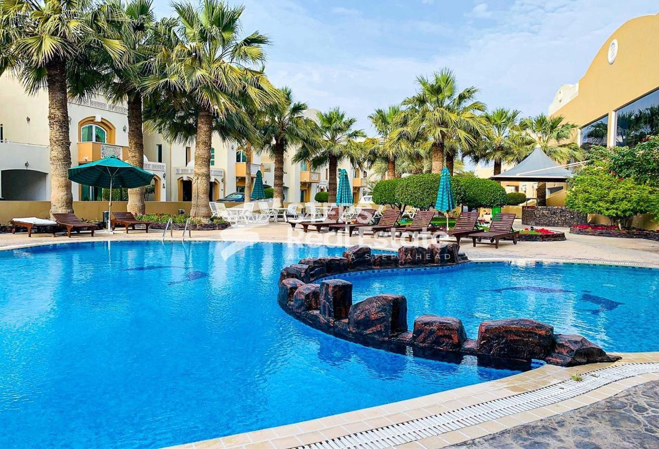 Luxury Furnished 2 or 3 BHK Apartment - Apartment in Janayin Al Waab