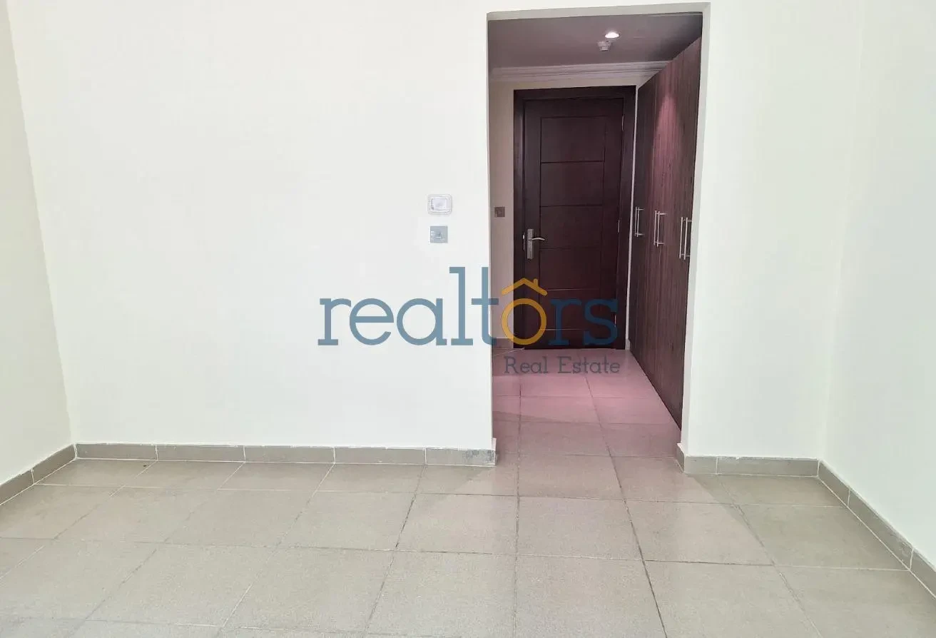 Luxury 3 BR+Maid’s Room in Porto Arabia - Apartment in Tower 6