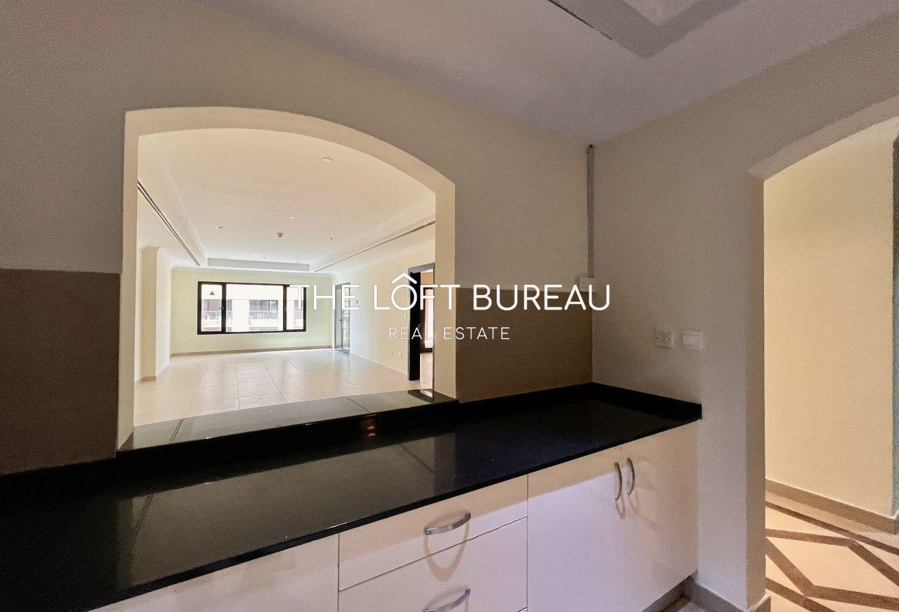 Bright and Spacious 1BHK with Balcony | 141 SQM - Apartment in West Porto Drive