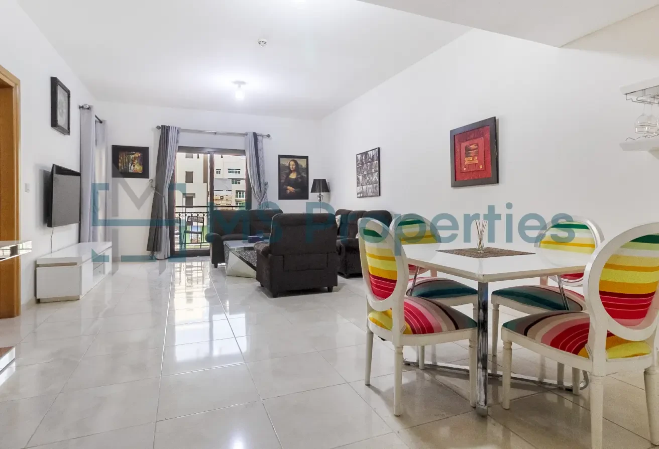 Spacious 1BHK Apartment with Great Balcony - Apartment in Fox Hills