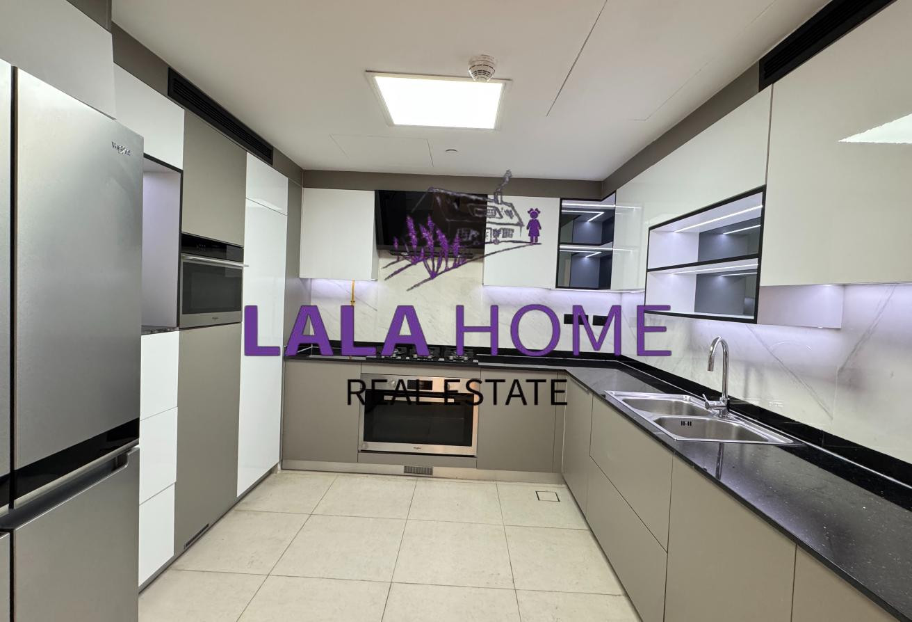 Specious 3BR FF | Bills Inc with balcony