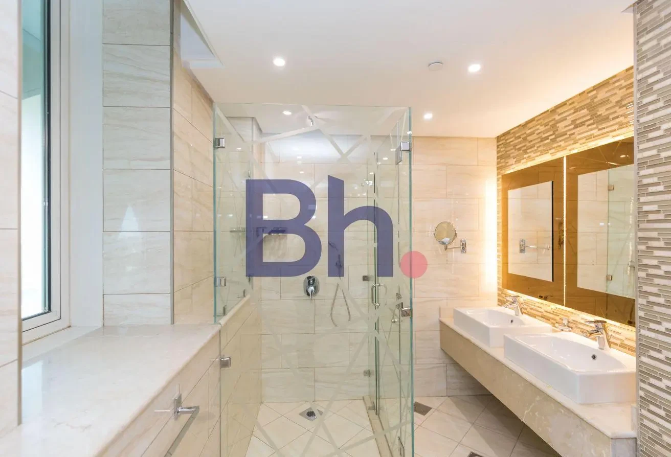 COZY 3BRS | VIVA BAHRIYA | SEMI-FURNISHED - Apartment in West Porto Drive