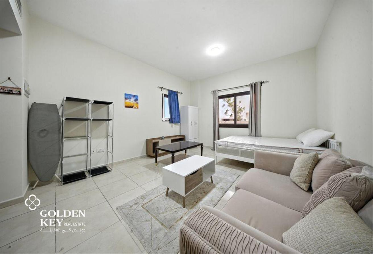 Including Bills | Elegant Studio Living | Furnished - Apartment in Piazza 2