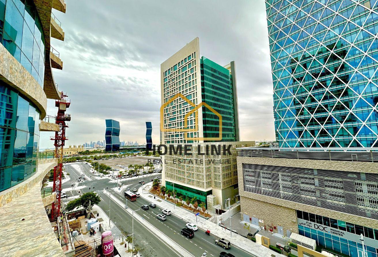 NEW LUXURY SEA VIEW 2BHK APT WITH BALCONY