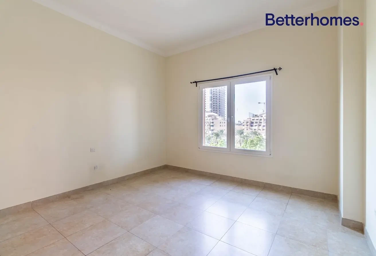 2-Bedroom Semi-Furnished Apartment Porto Arabia - Apartment in Doha