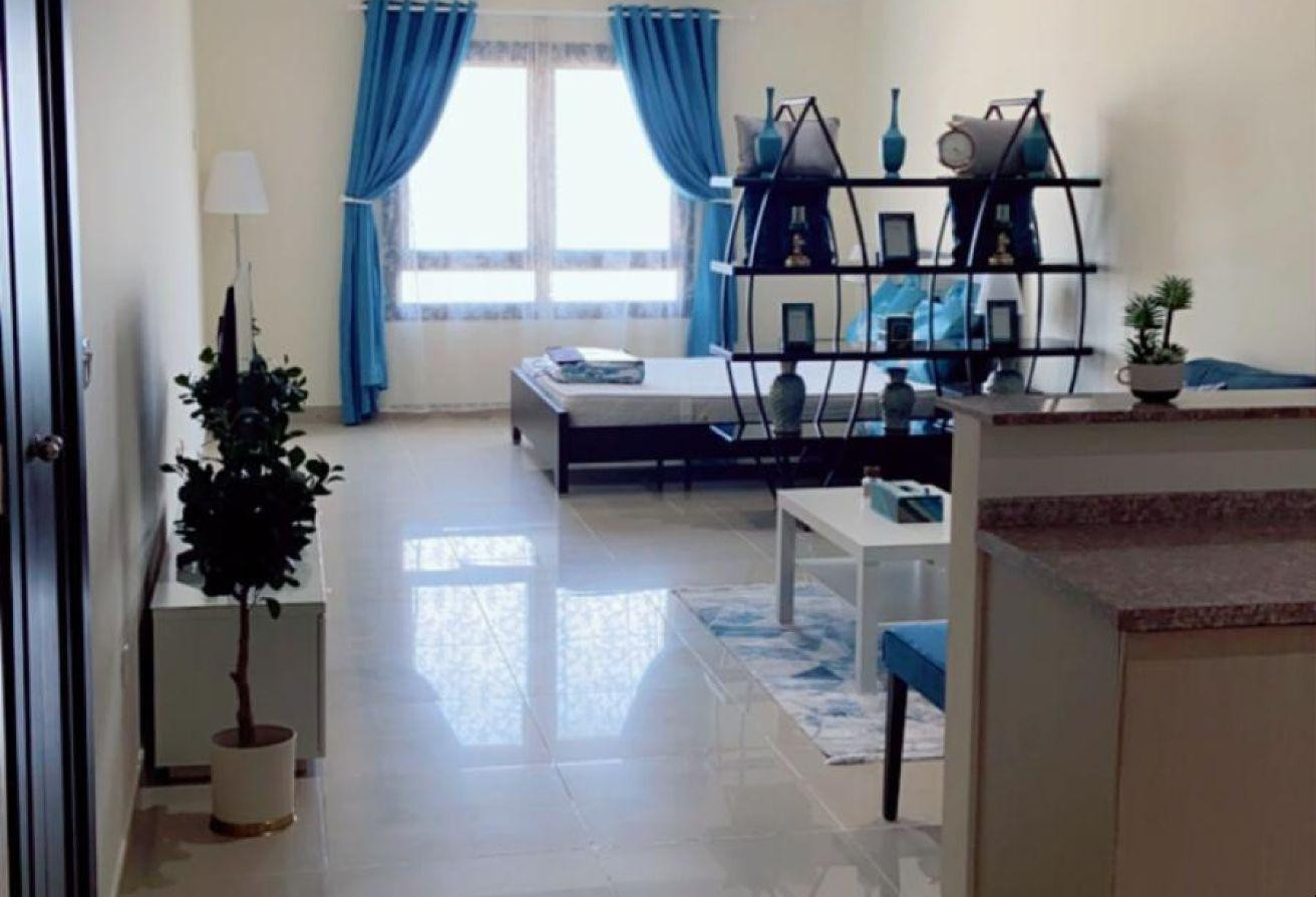 Studio Apartment in Porto Arabia with Sae view - Studio Apartment in West Porto Drive