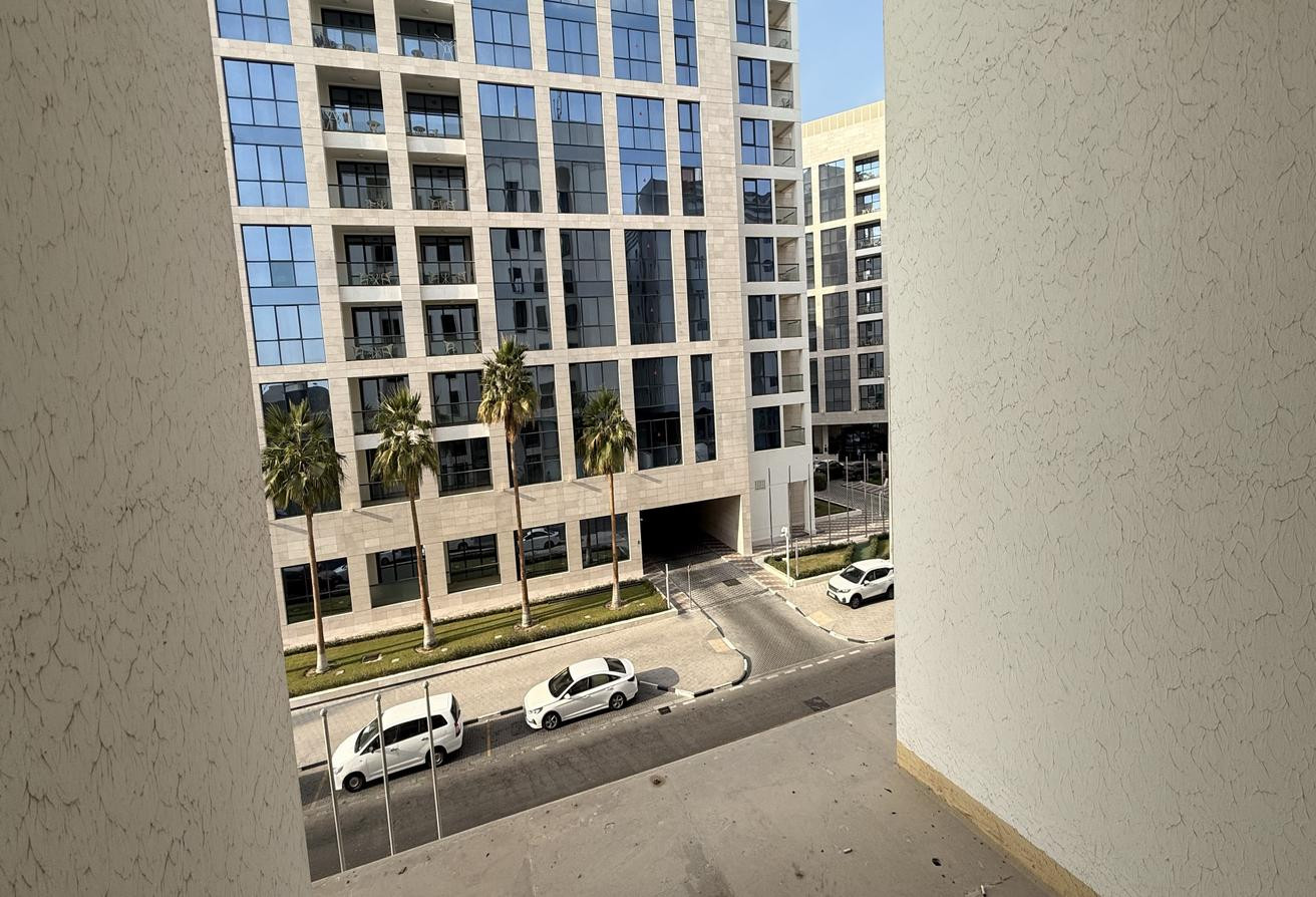 SPACIOUS 1 BHK FULLY FURNISHED HOTEL APARTMENT!!!! - Hotel Apartments in Rawdat Al Khail