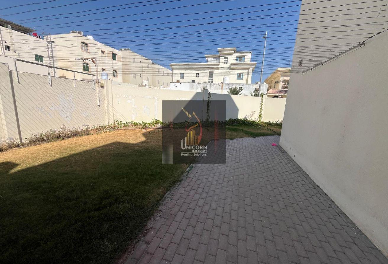 Stunning 3-bedroom villa/Maid&#39;s room/front/backyar - Compound Villa in Ain Khaled