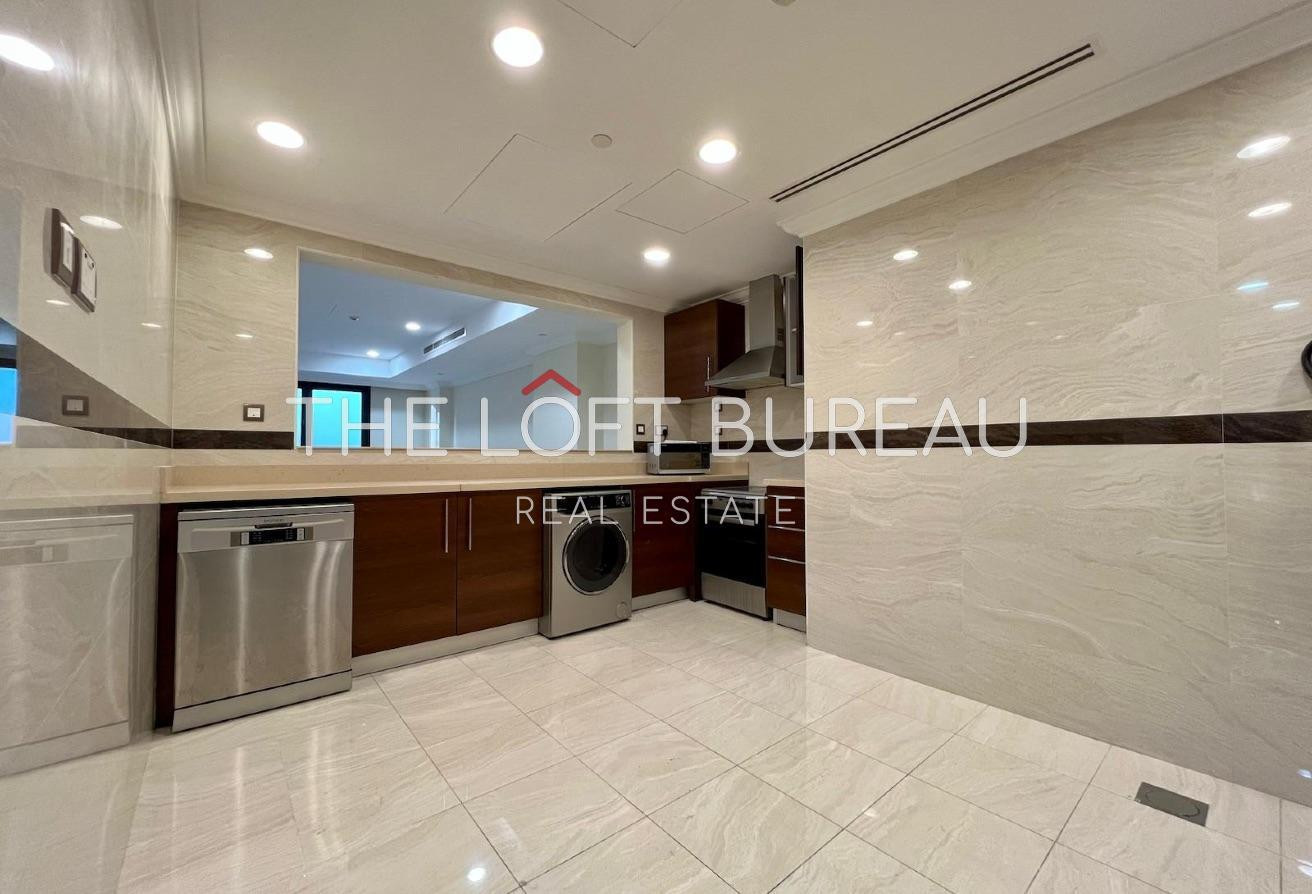 Stylish 1-Bed | Bills Included | Porto Arabia - Apartment in West Porto Drive