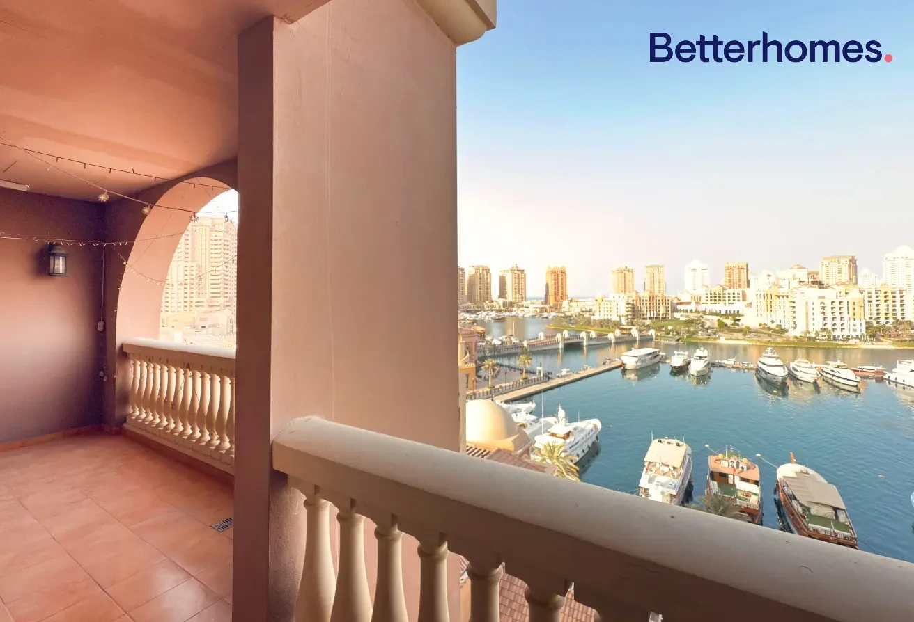 SEMI-FURNISHED 1BR | PRIME LOCATION | PORTO ARABIA - Apartment in Doha