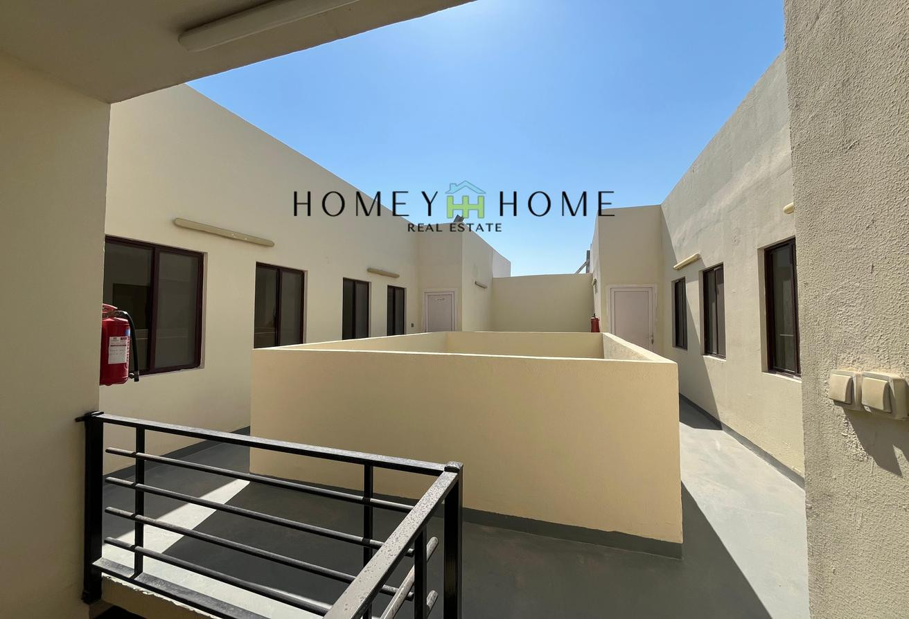 Unfurnished Villa 8bedrooms in Mukaynis - Villa in Salwa Road