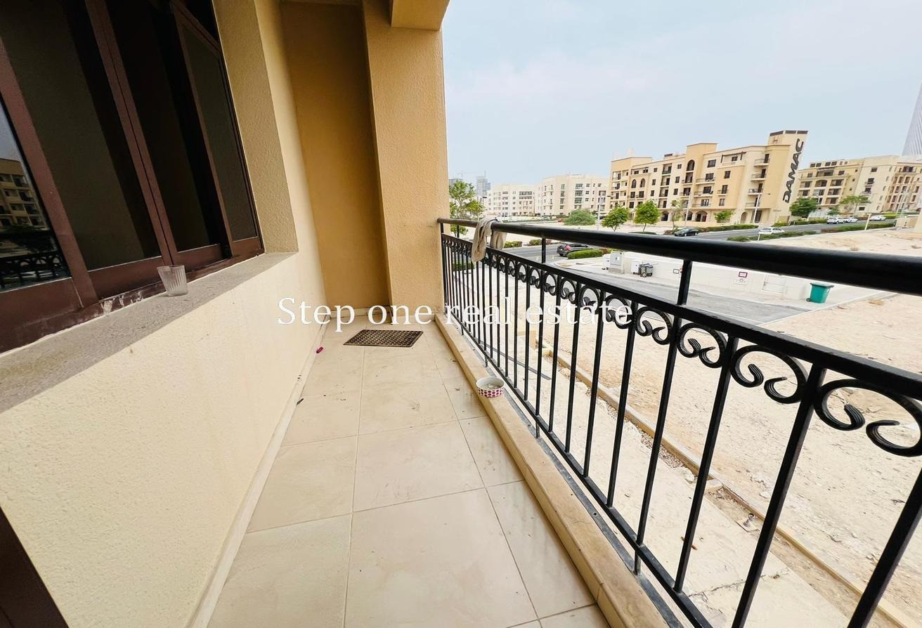 Amazing 1 Bedroom in Fox Hills | Bills Included