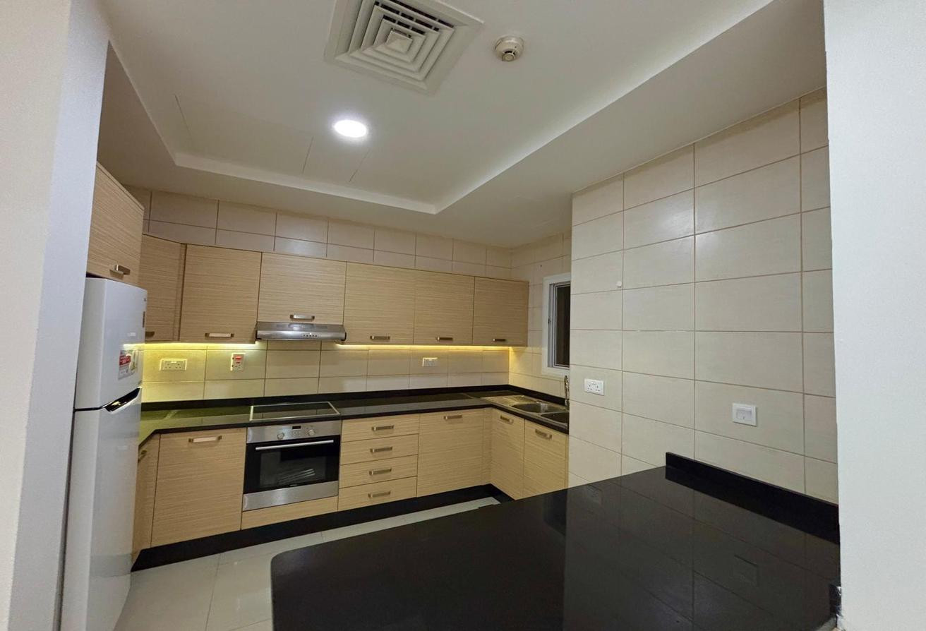2 Bedroom, 2 Bathroom Apartment for Rent – Al Nasr - Apartment in Al Nasr Street