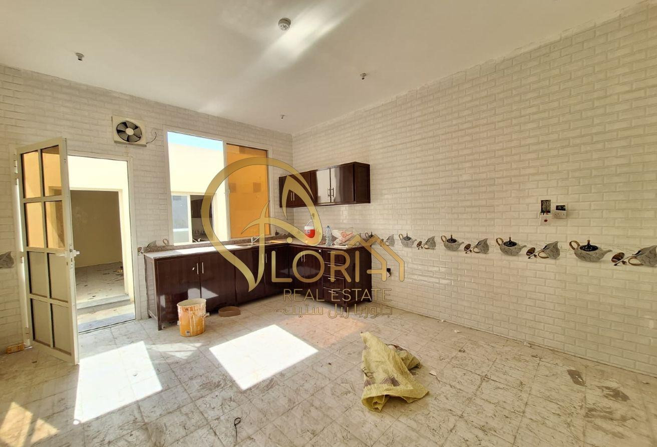 Brand New Spacious Family Villa For Rent | 13K - Villa in Doha