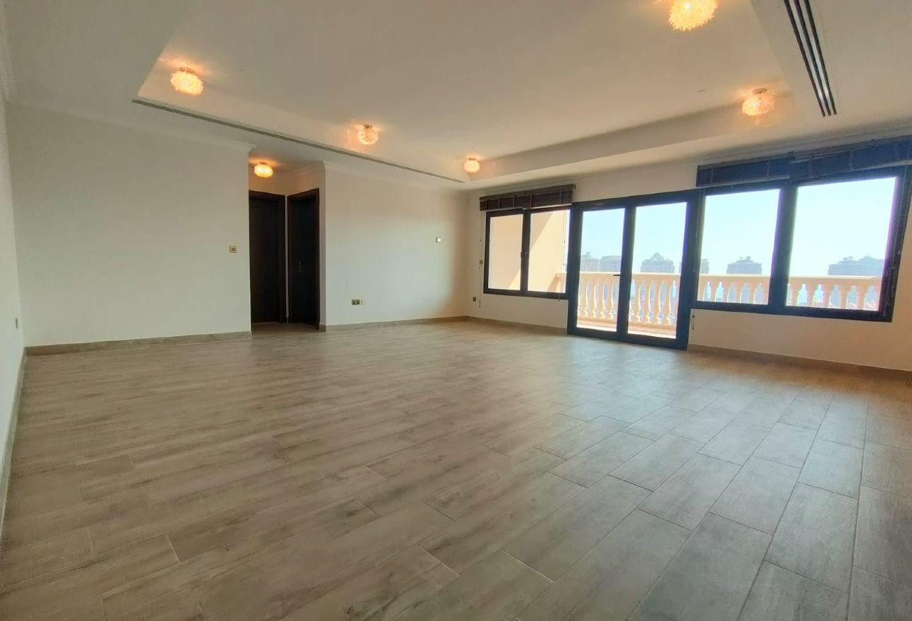 Spacious 2 Badrooms SF | Balcony W/ Marina View