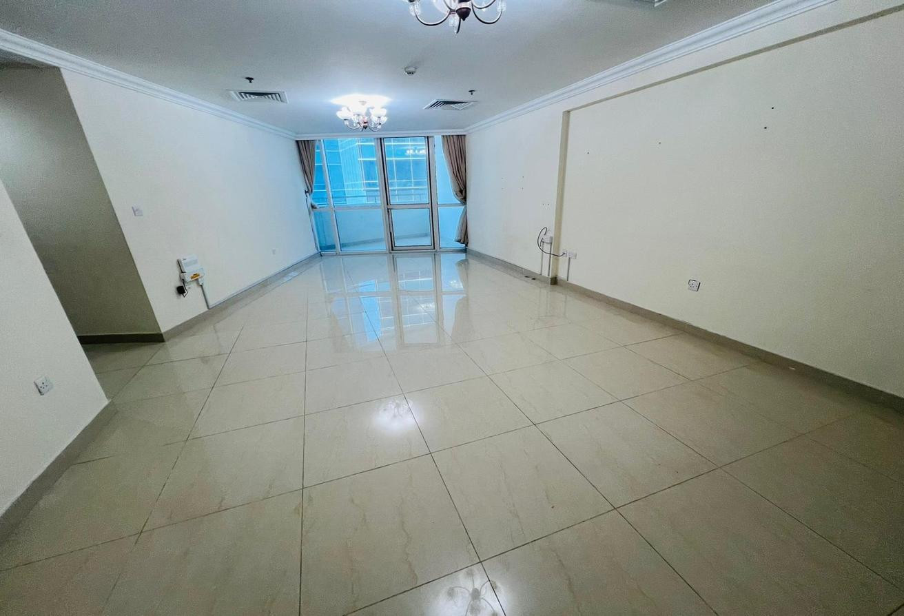 Spacious 4+Maid Penthouse for Rent in West Bay