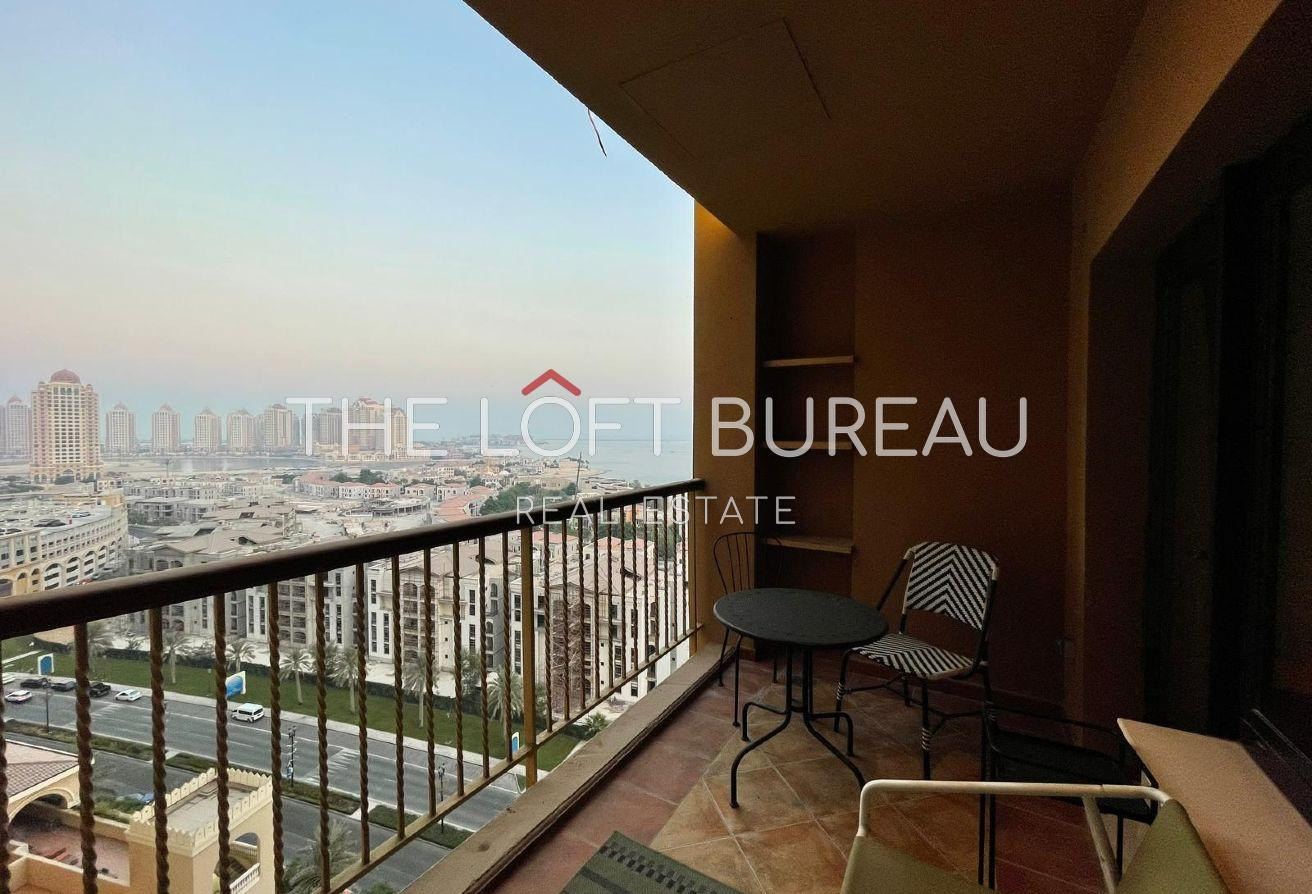 SPACIOUS 2BHK WITH LUXURIOUS FURNITURE