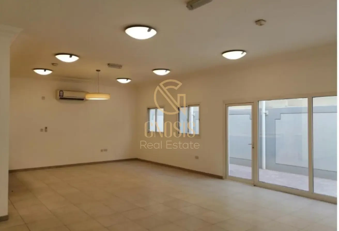 SPACIOUS 5 BEDROOM STANDALONE VILLA IN AIN KHALID - Villa in Ain Khaled