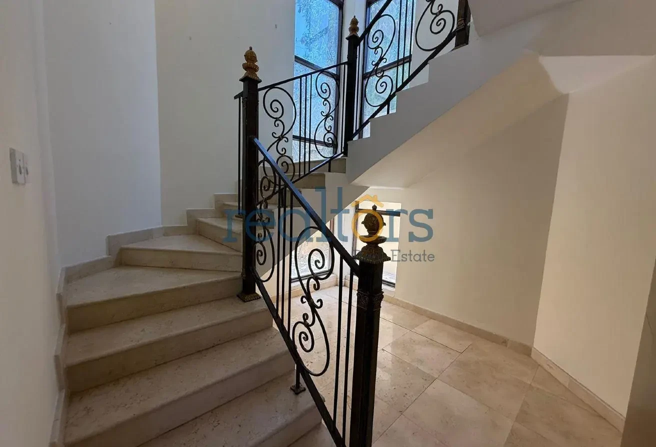 Stand Alone Spacious 6Bed Villa with Private Pool - Villa in Al Waab Street