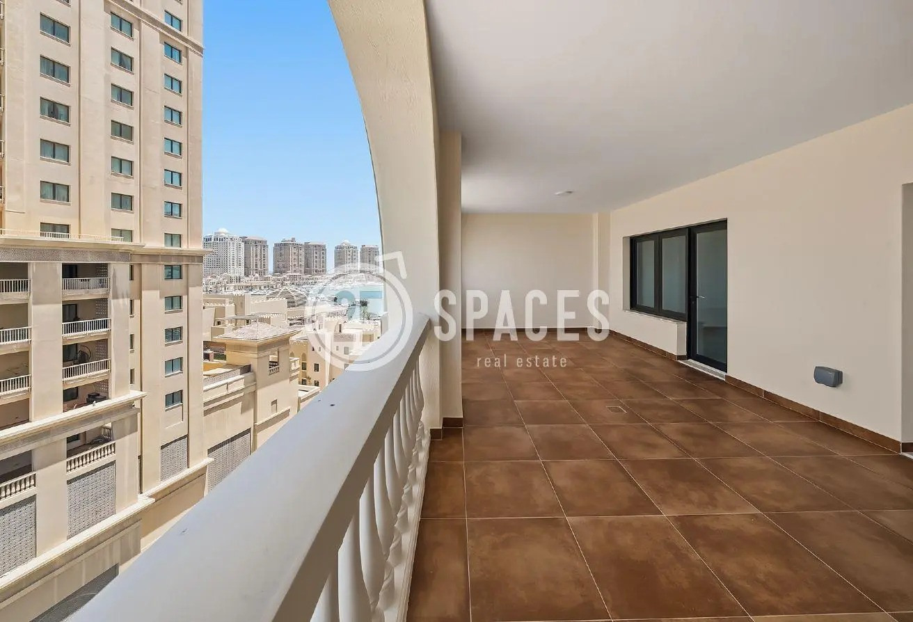 Prime Apartment with 2 view | Huge Balcony | Store