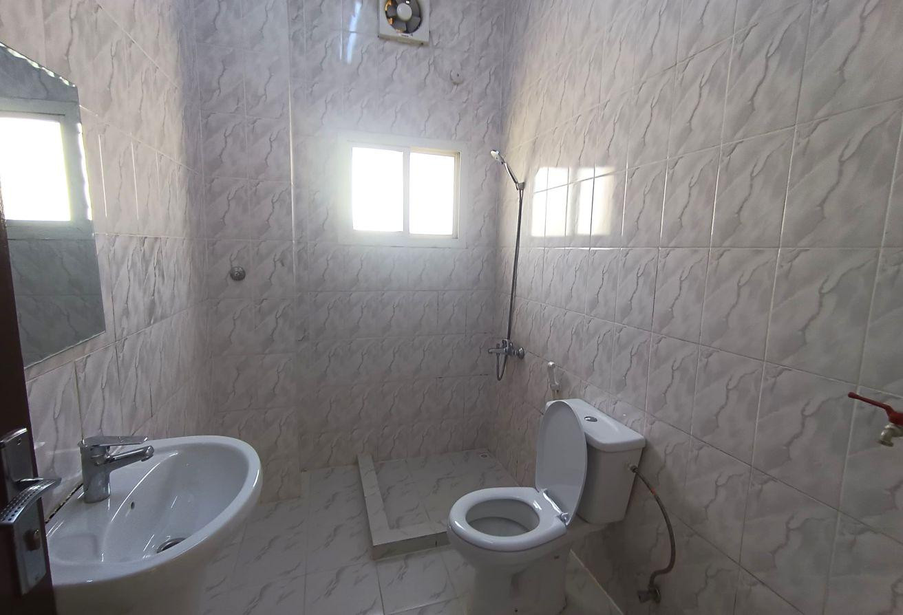 UNFURNISHED 2BEDROOMS APARTMENT - ABU HAMOUR - Apartment in Bu Hamour Street