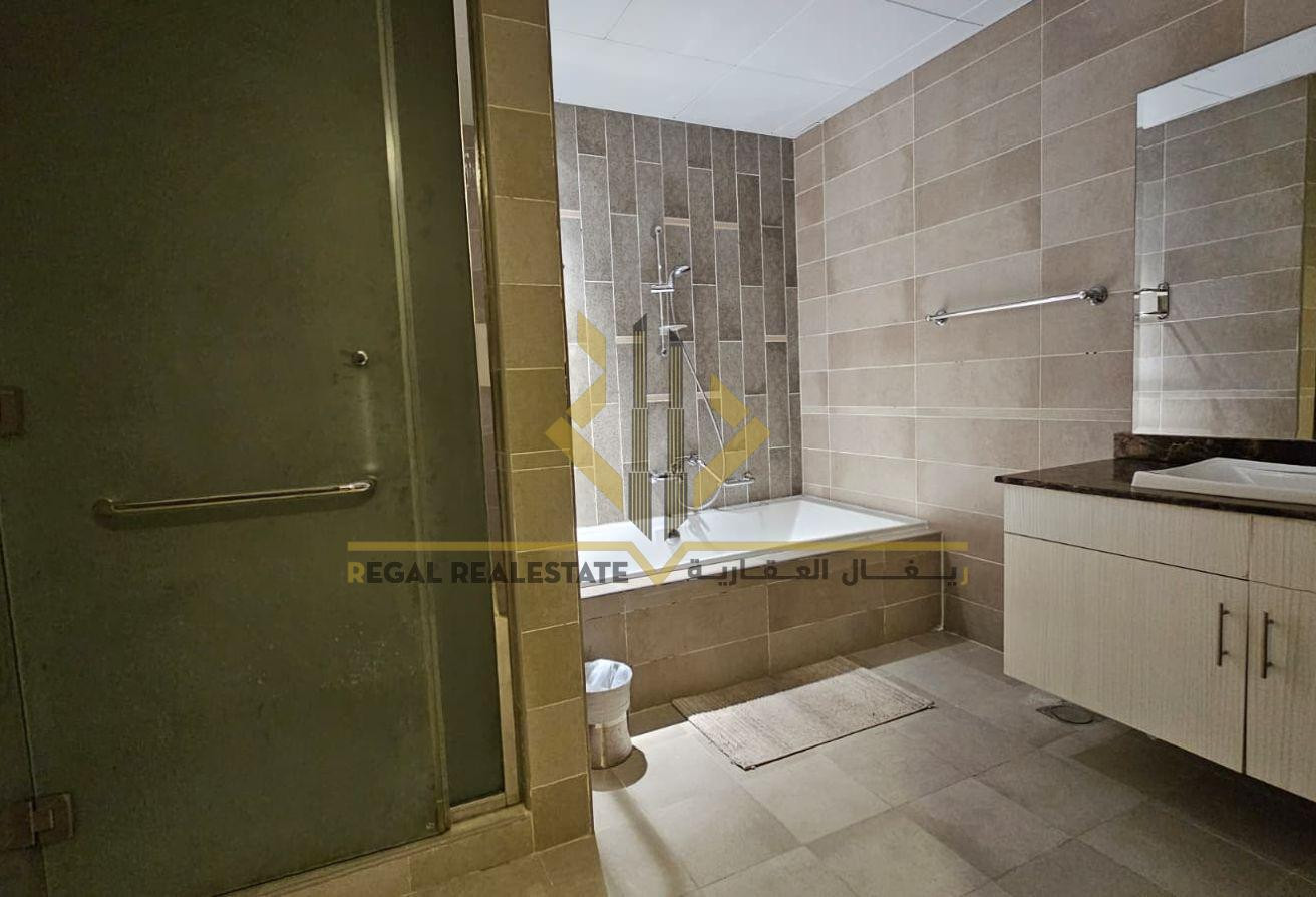 Luxurious 3-Bedroom Apartment in Porto Arabia with